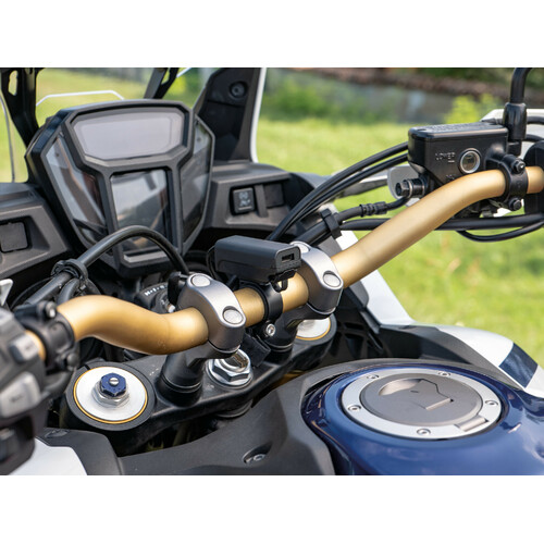 Trek X, Caricatore usb con doppia presa USB (USB A + USB C) resistente alla pioggia - immagine 6