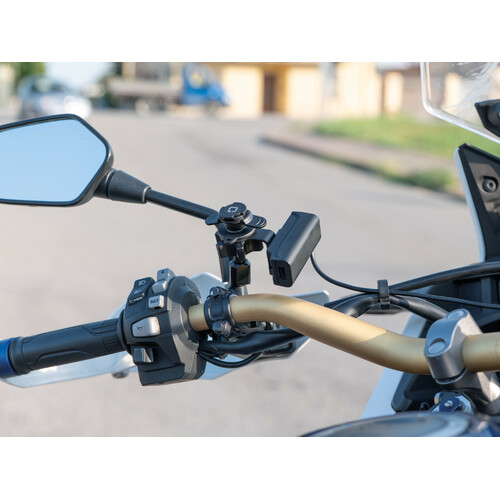 Trek X, Caricatore usb con doppia presa USB (USB A + USB C) resistente alla pioggia - immagine 11