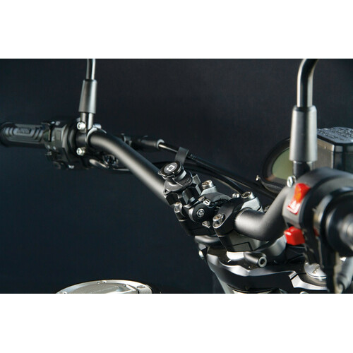 Titan Clamp, attacco multifunzione regolabile per manubrio